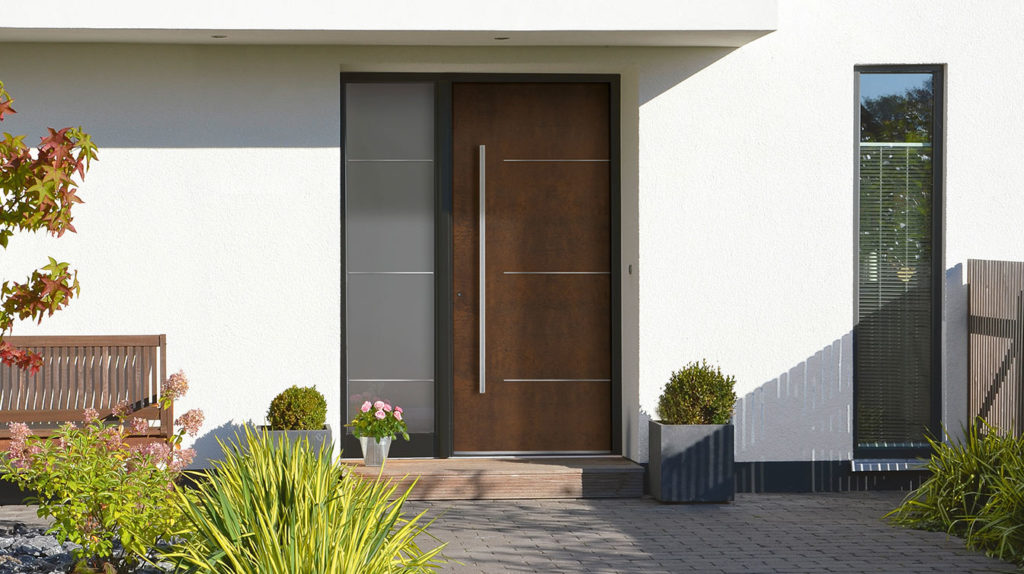 Side profile of a cast aluminum door with thermal insulation, showcasing energy efficiency and durability.